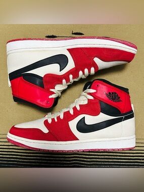 Air Jordan 1 Retro AKJO ‘Chicago Vintage’- Men’s Size 12